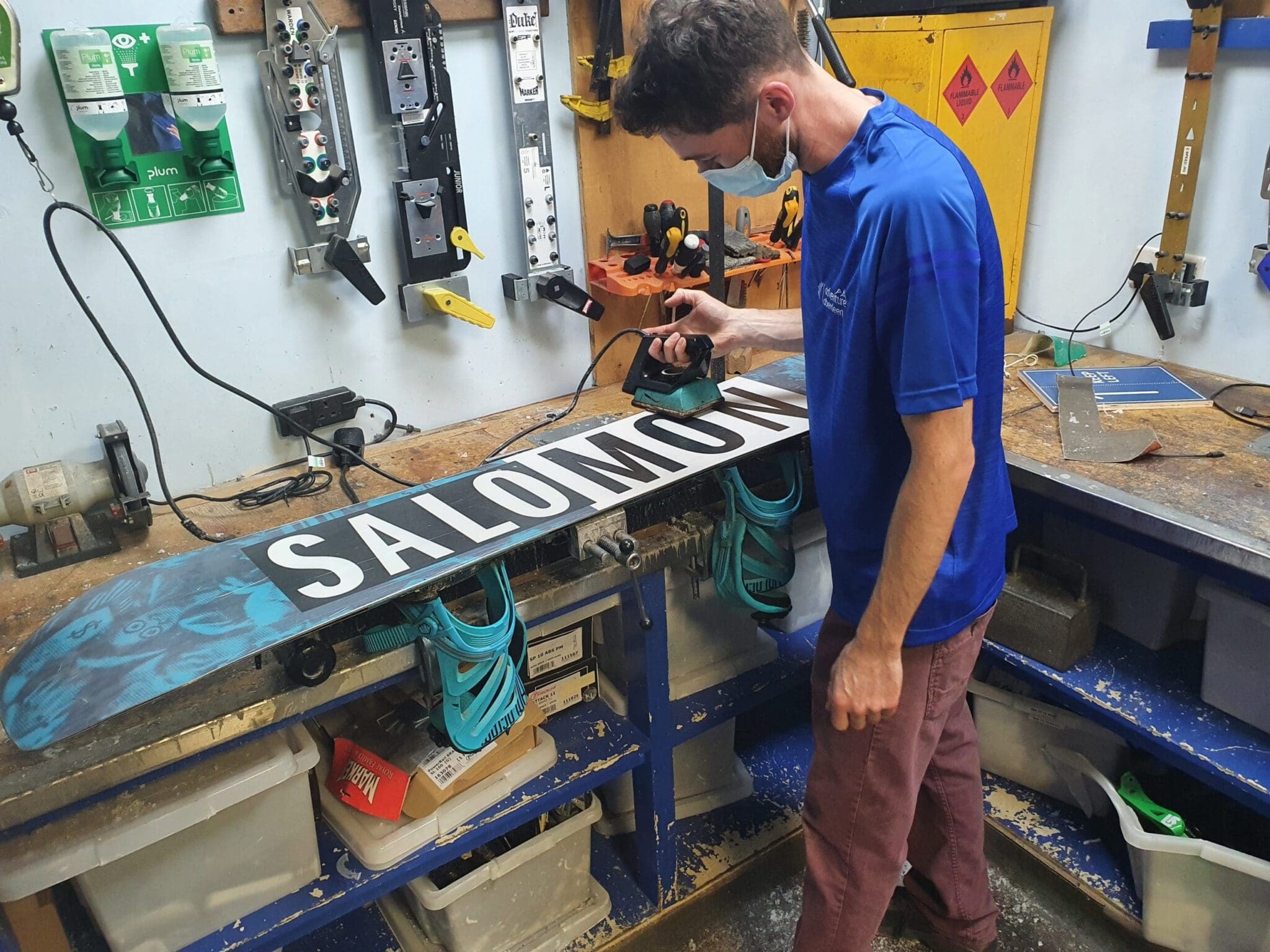 Ski & Snowboard Maintenance - Hot Wax